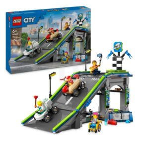 Lego Costruzioni Nessun limite: gara sulla pista a rampe