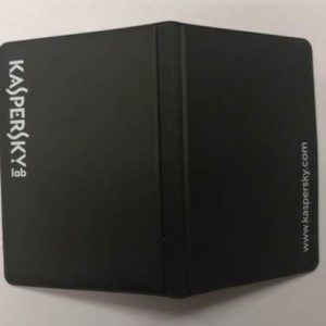 Kaspersky PORTAFOGLI KASPERSKY PRIVACY CARDHOLDER. ACCESSORIES.                            SCAT PORTA CARD HOLDER CON FINESTRA QUADRI+PLAST+CARD HOLDER